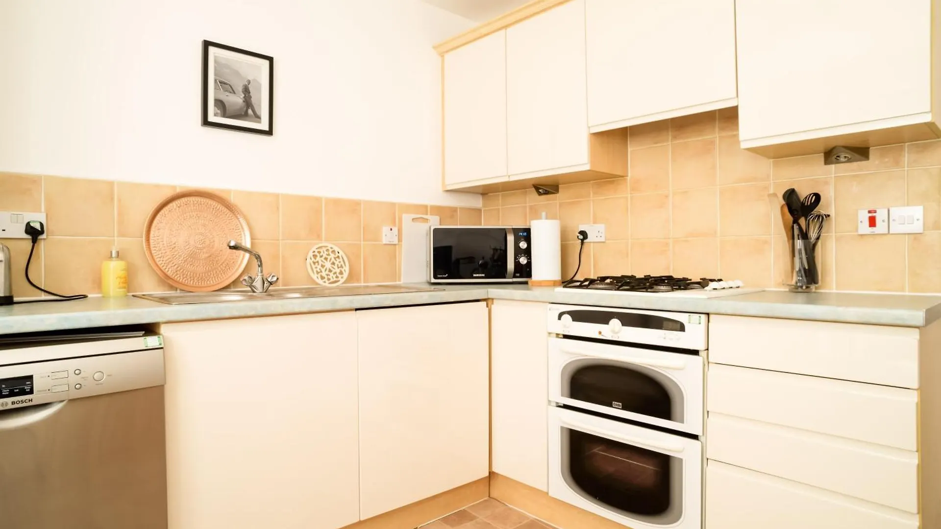 Apartment Joivy Gorgeous Flat Near The Scotland Gallery Edinburgh